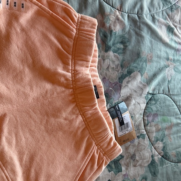 The North Face Women's Soft Peach Athletic Shorts - Picture 9 of 10
